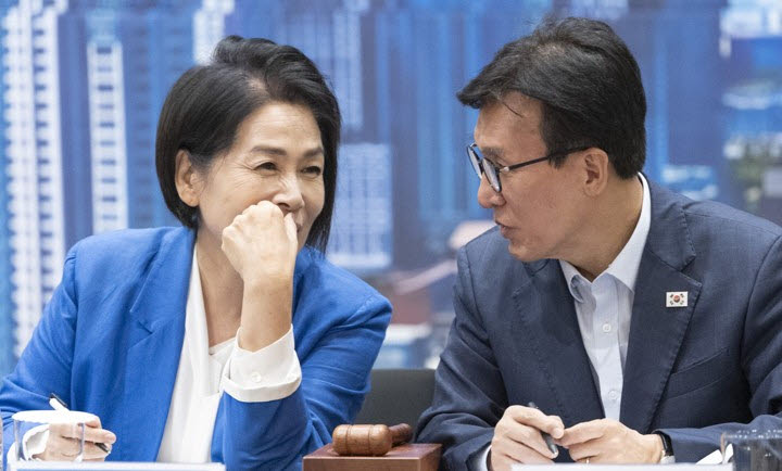 與미디어 공공성 강화TF 단장 최민희…金 "소통문화 개선"