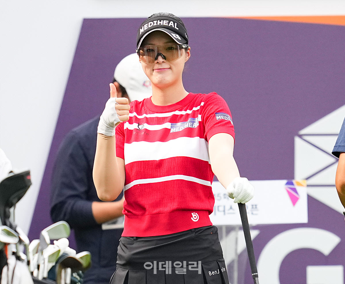 [골프IN화보] 김나영, 최종 라운드 경기 장면 '제15회 KG 레이디스 오픈'