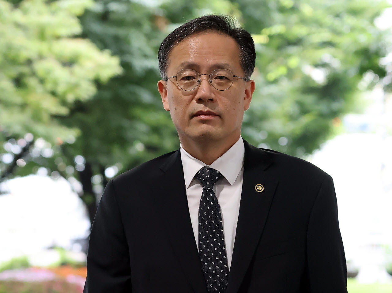 [포토]정부서울청사 도착한 이형일 경제부총리 겸 기획재정부 장관 후보자