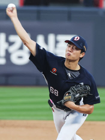다승 선두 오른 '스무 살 에이스' 최민석, 어깨를 지켜라