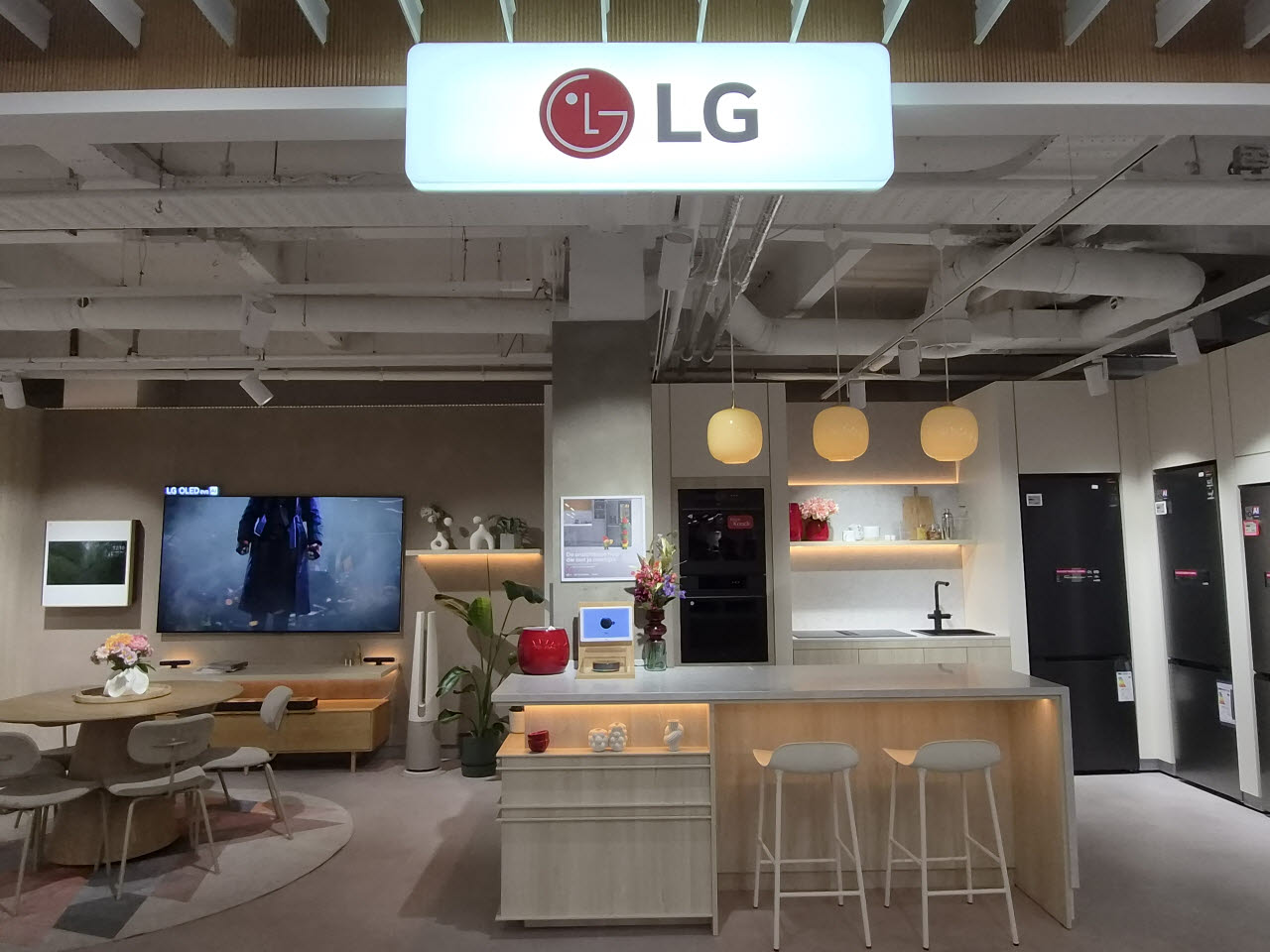 네덜란드 가전매장에 ‘AI집’ 들인 LG…매장 매출 20%↑[르포]