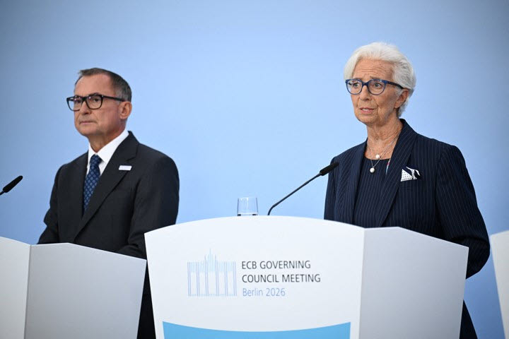 100달러 유가에 ECB 또 금리인상…"연내 추가인상 가능성"