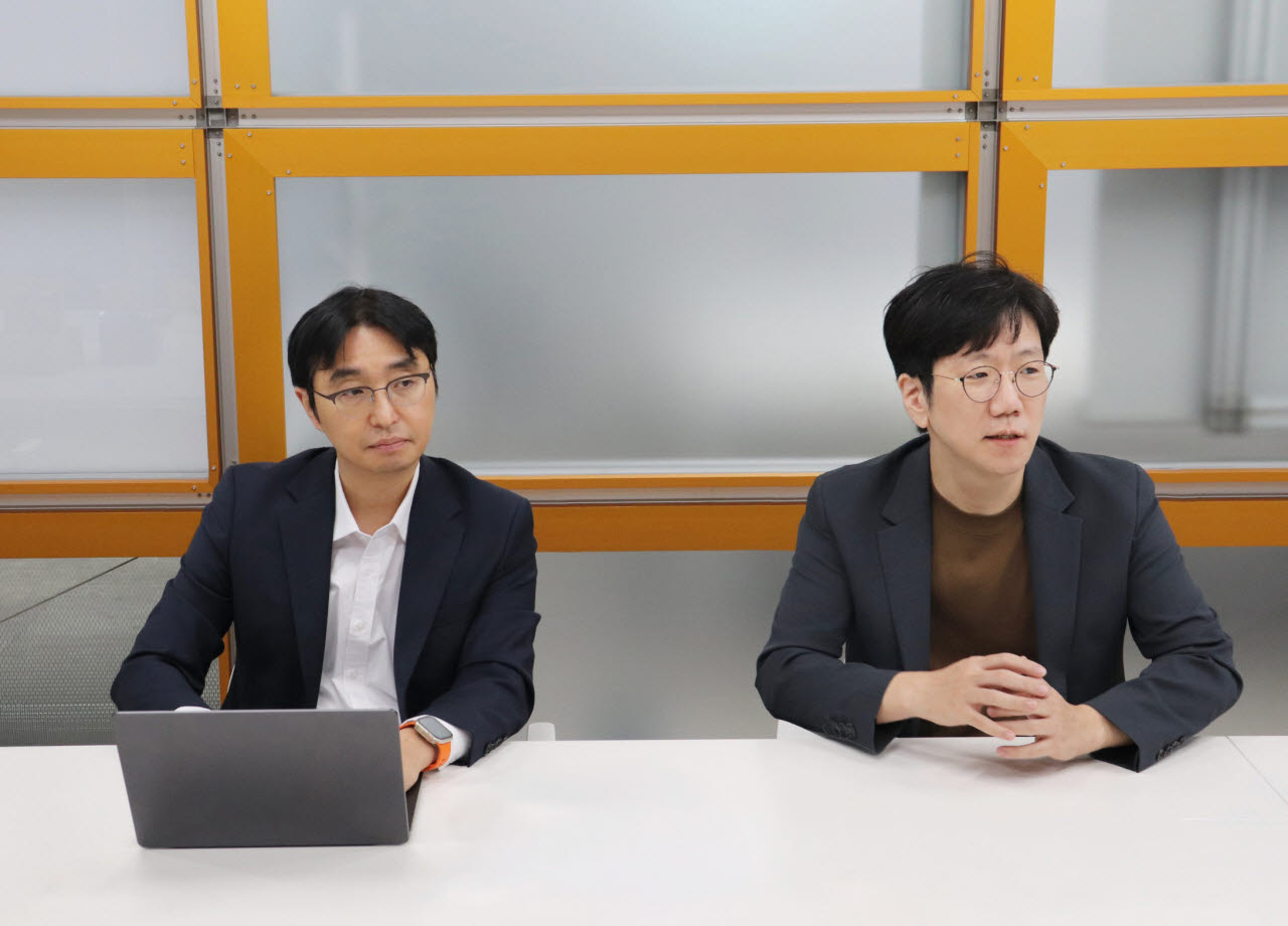 “네이버AI는 방어, LG AI는 공격”…700B급 보안AI 2개 만든다 [인터뷰]