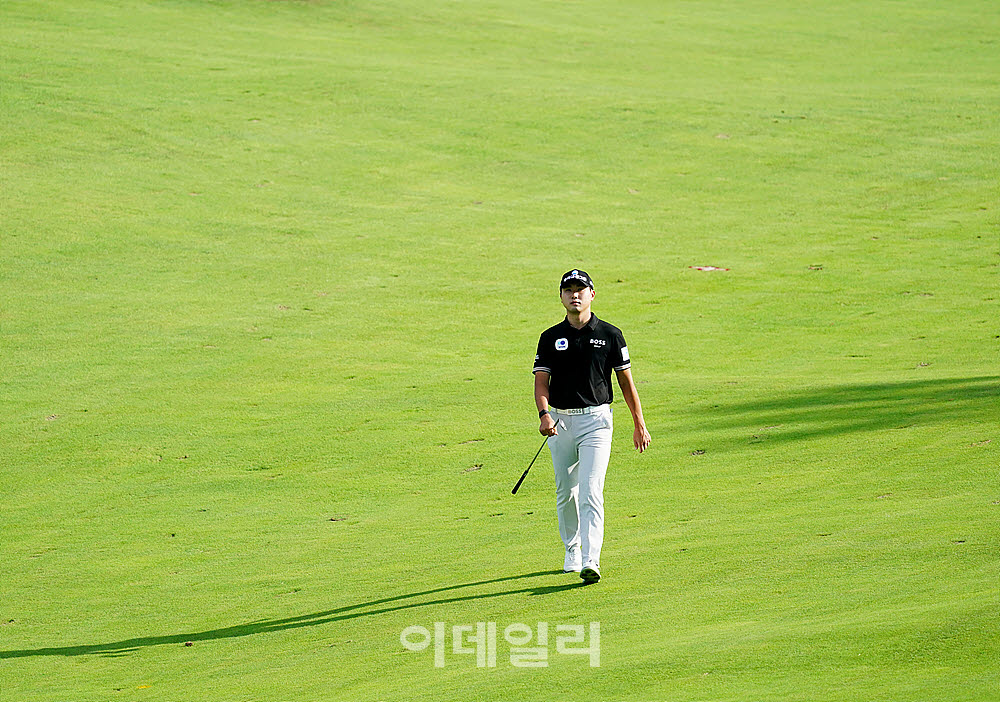 [포토] 조우영, 씩씩하게