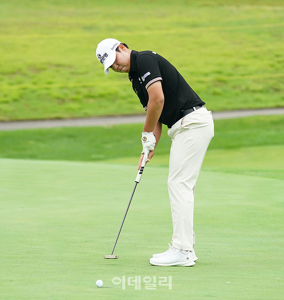 [포토] 장유빈, 무빙데이 첫 홀부터 버디 성공