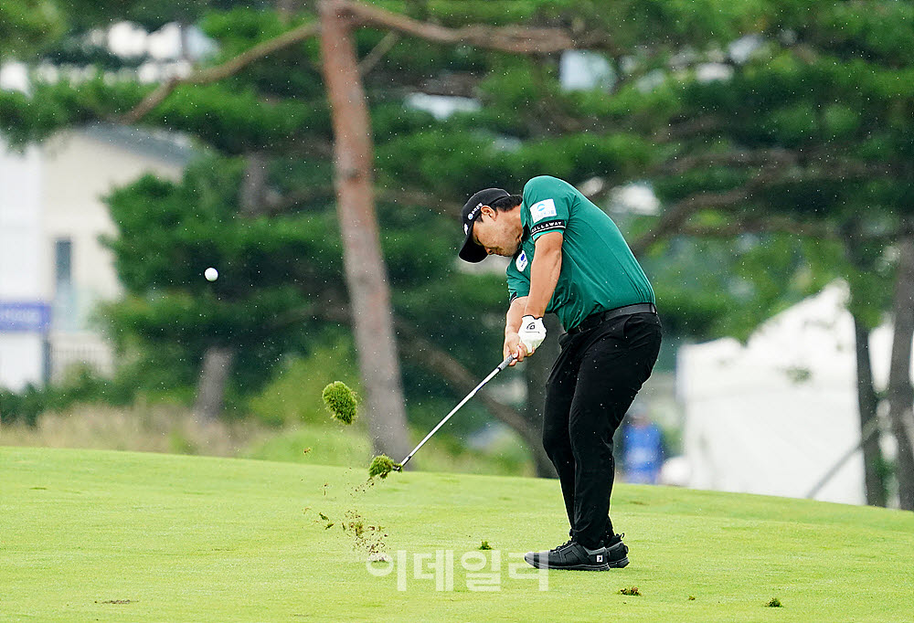 [포토] 문동현, 젊은 패기로 도전한다