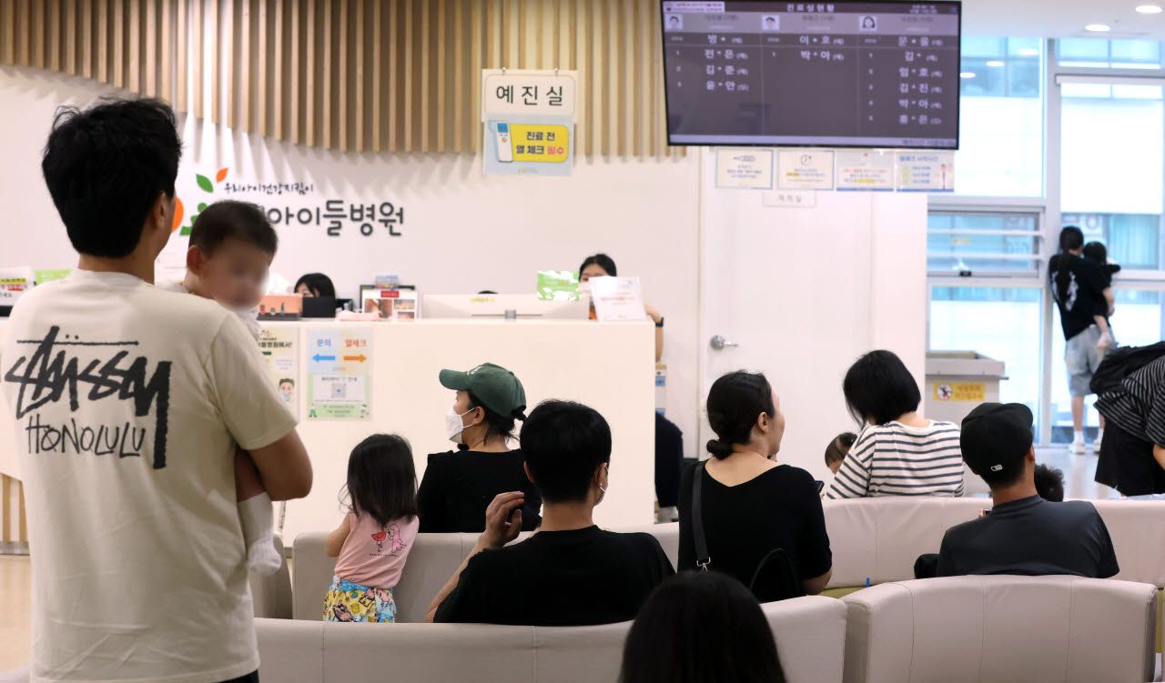[포토]코로나19 재유행 조짐…독감까지 확산