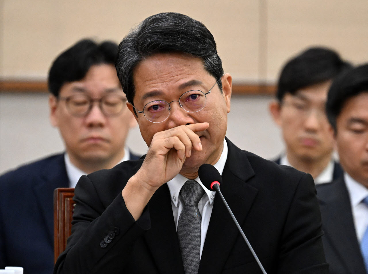 [포토]눈시울 붉어진 김승원 법무부 장관 후보자