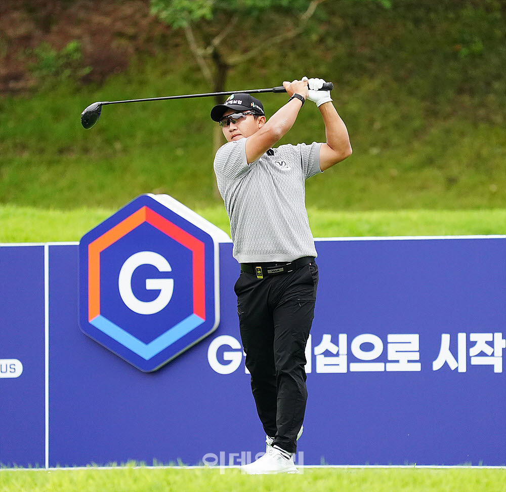 [포토] 김홍택, 파워샷으로 시잡