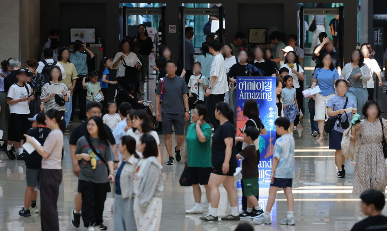 국립중앙박물관 관람객 500만 돌파…외국인도 2배 늘었다