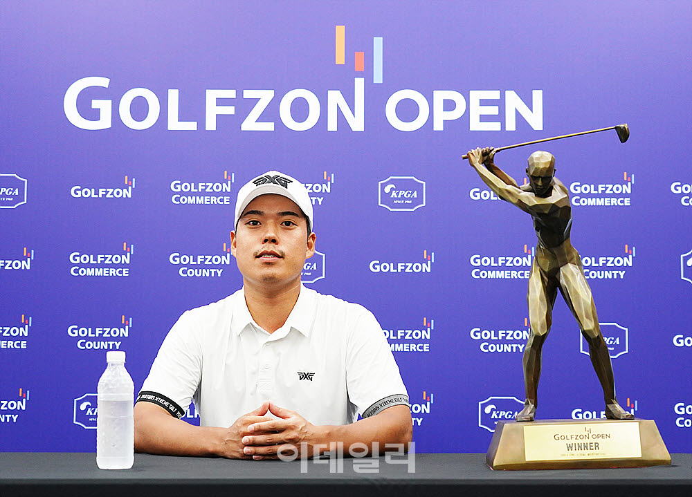 [포토] 신상훈, 우승과 함께 PGA 투어 Q스쿨 1차 예선 면제 혜택