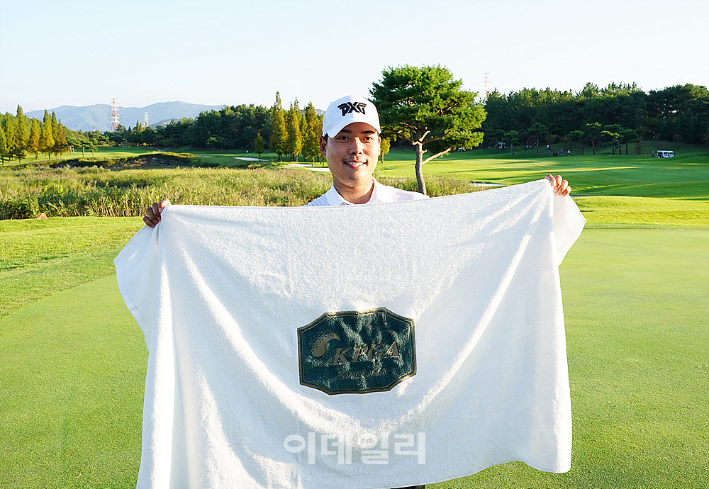[포토] 신상훈, 군 복귀 첫 승 신고