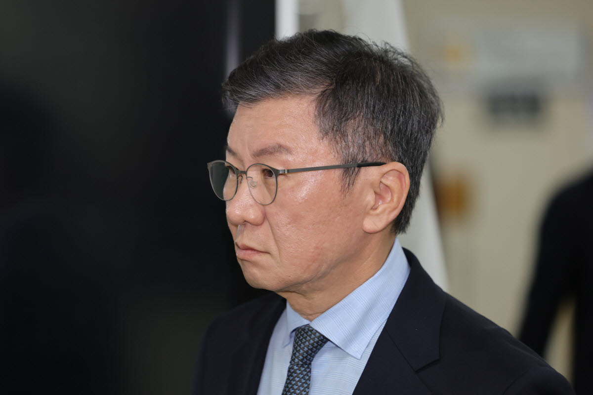 정몽규 “축구협회 이사회 속인 사실 없다”…검찰 송치에 반박