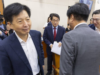 대미투자 상업적 합리성 확보했다지만…여야 "우려 여전"