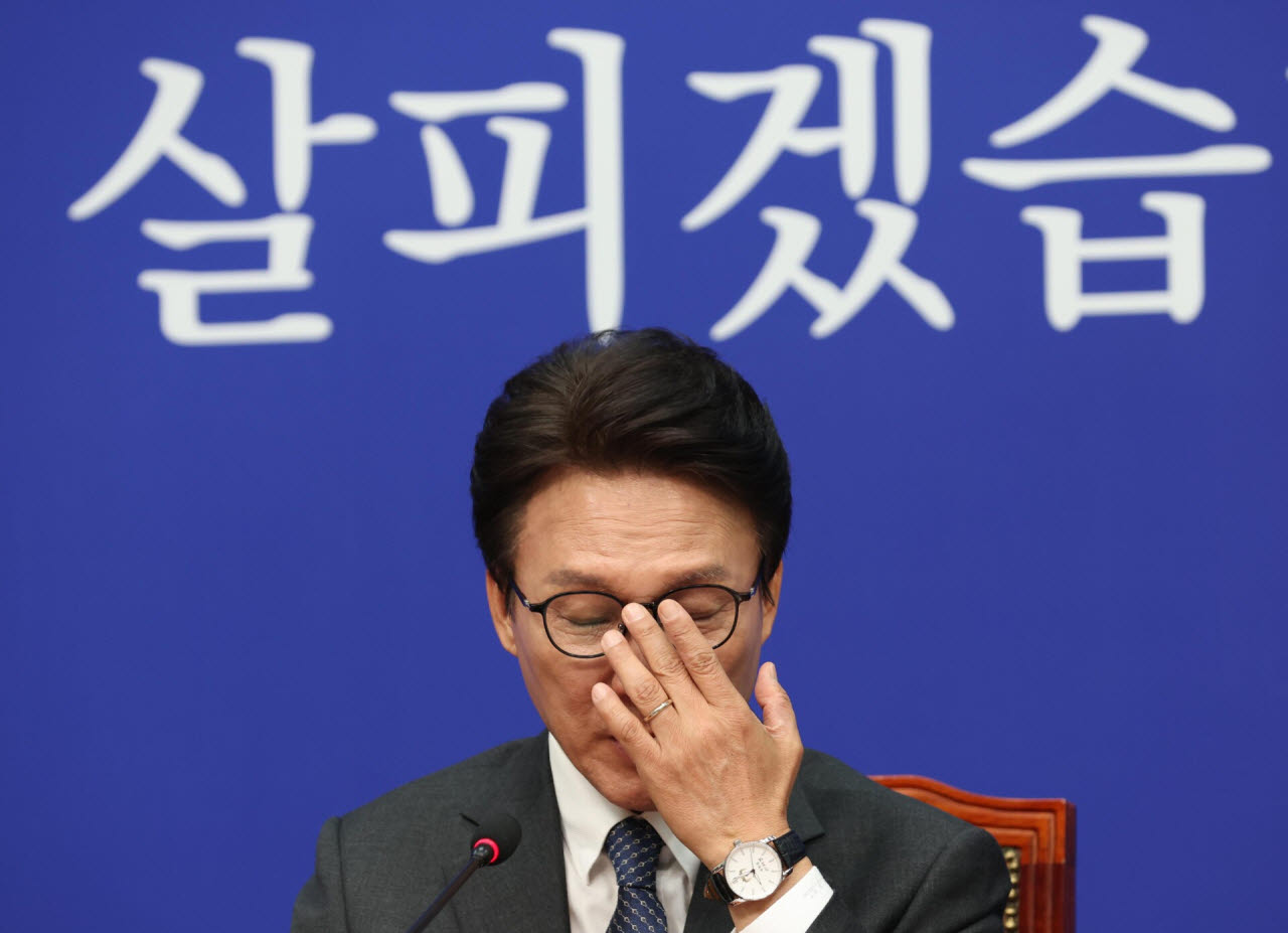 [포토]김민석 대표, '고심'