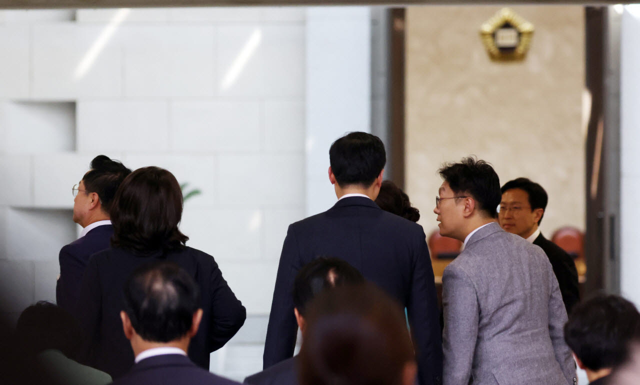 '내 사람 욕심'에 발목잡힌 사법·검찰개혁[생생확대경]
