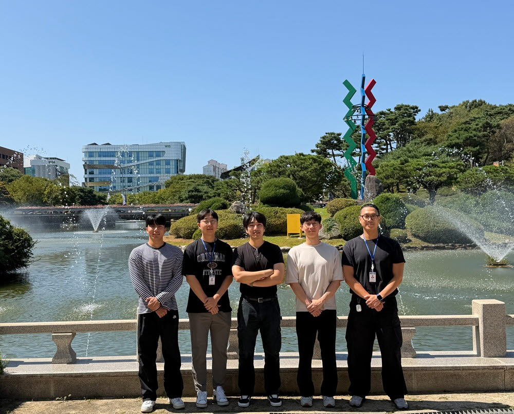 “방금 움직임과 조금 전 움직임을 함께 읽는다”…KAIST, ‘시간 기억’ AI 반도체 개발