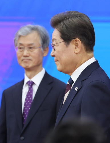 "조희대 마음대로 인사하나"…靑 "대법원장, 李대통령 임명권 무시"