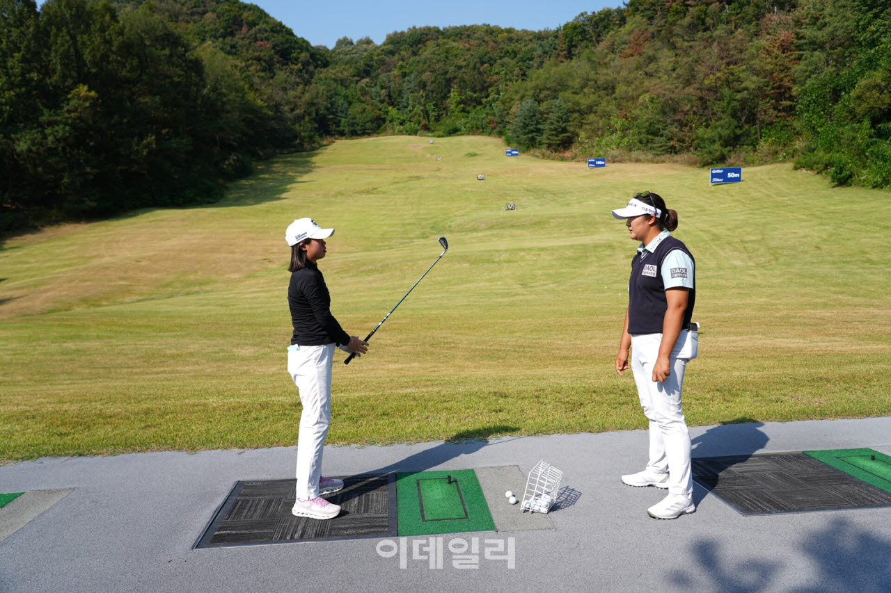 [포토]유해란,레슨 잘하지