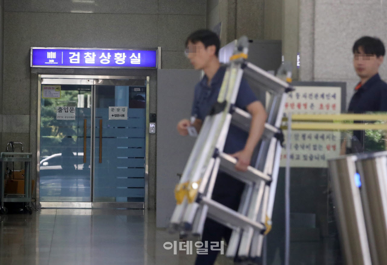 [포토] 분주한 작업자들