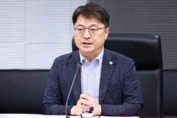 경제수석까지 꿰찼다…청와대 경제팀 ‘산업부 전성시대'