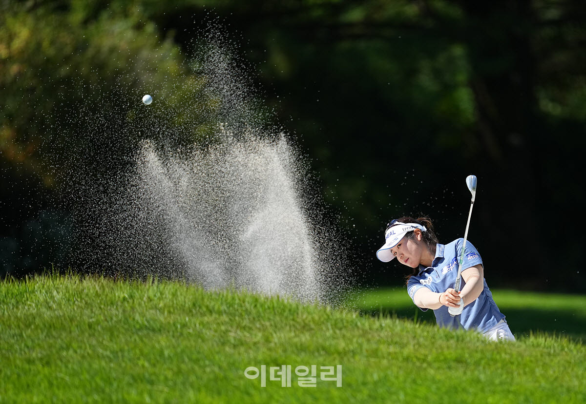 [포토]이소영,파워 벙커샷