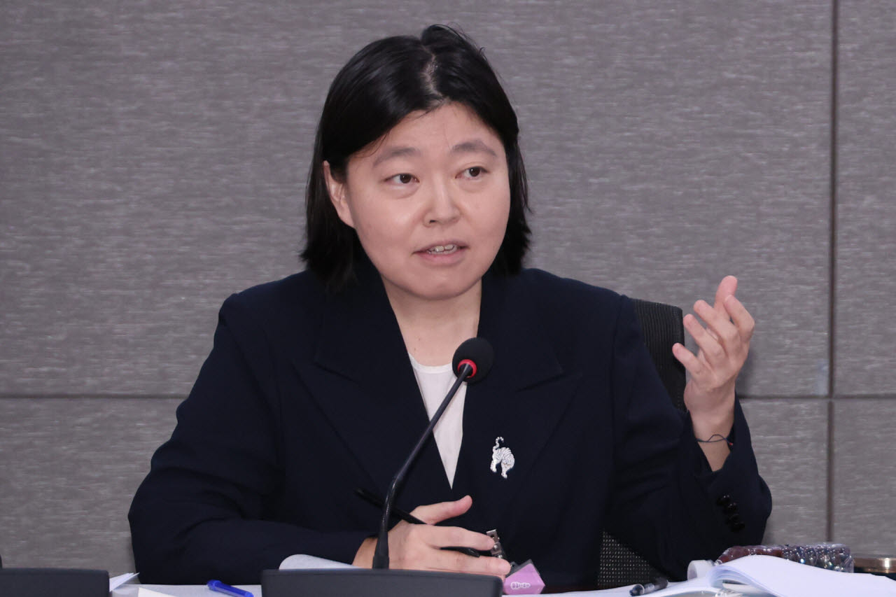 "오욕스러운 흑역사"…'항명 검사' 임은정의 눈물