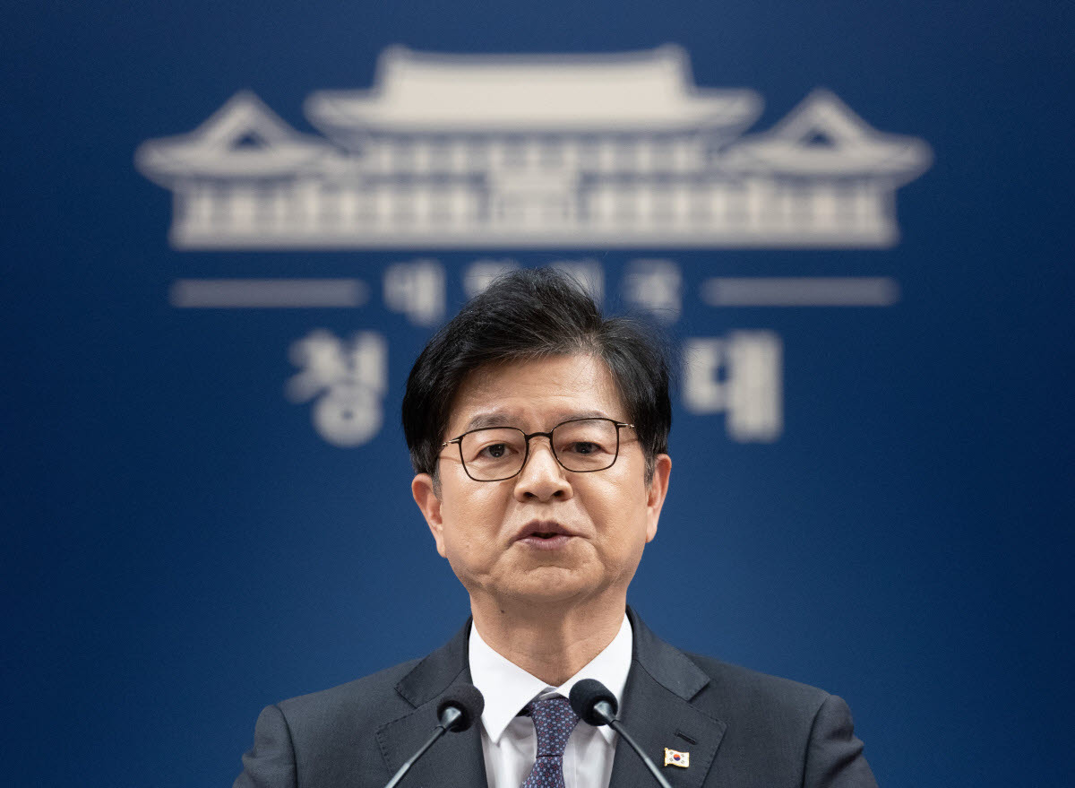 靑 “DMZ 지뢰 사고 엄정 조치 방침에 추호도 변함없다”