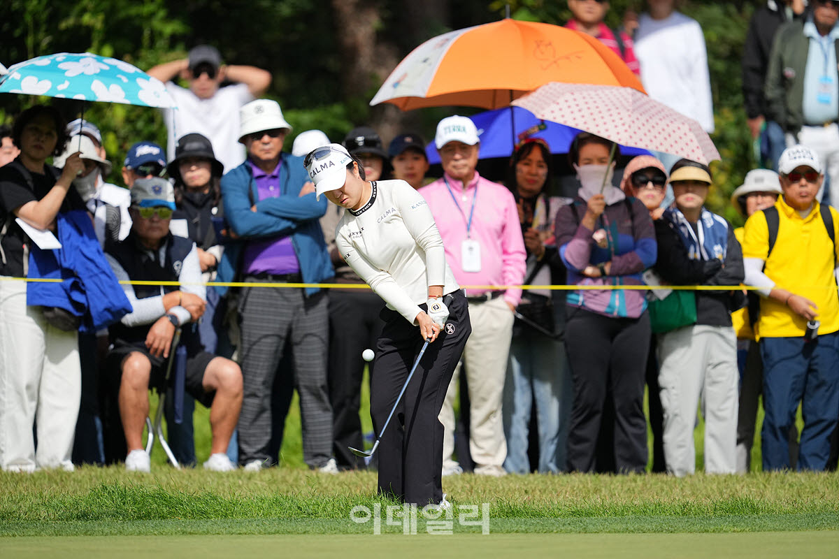 [포토]이승연,부드러운 어프로치