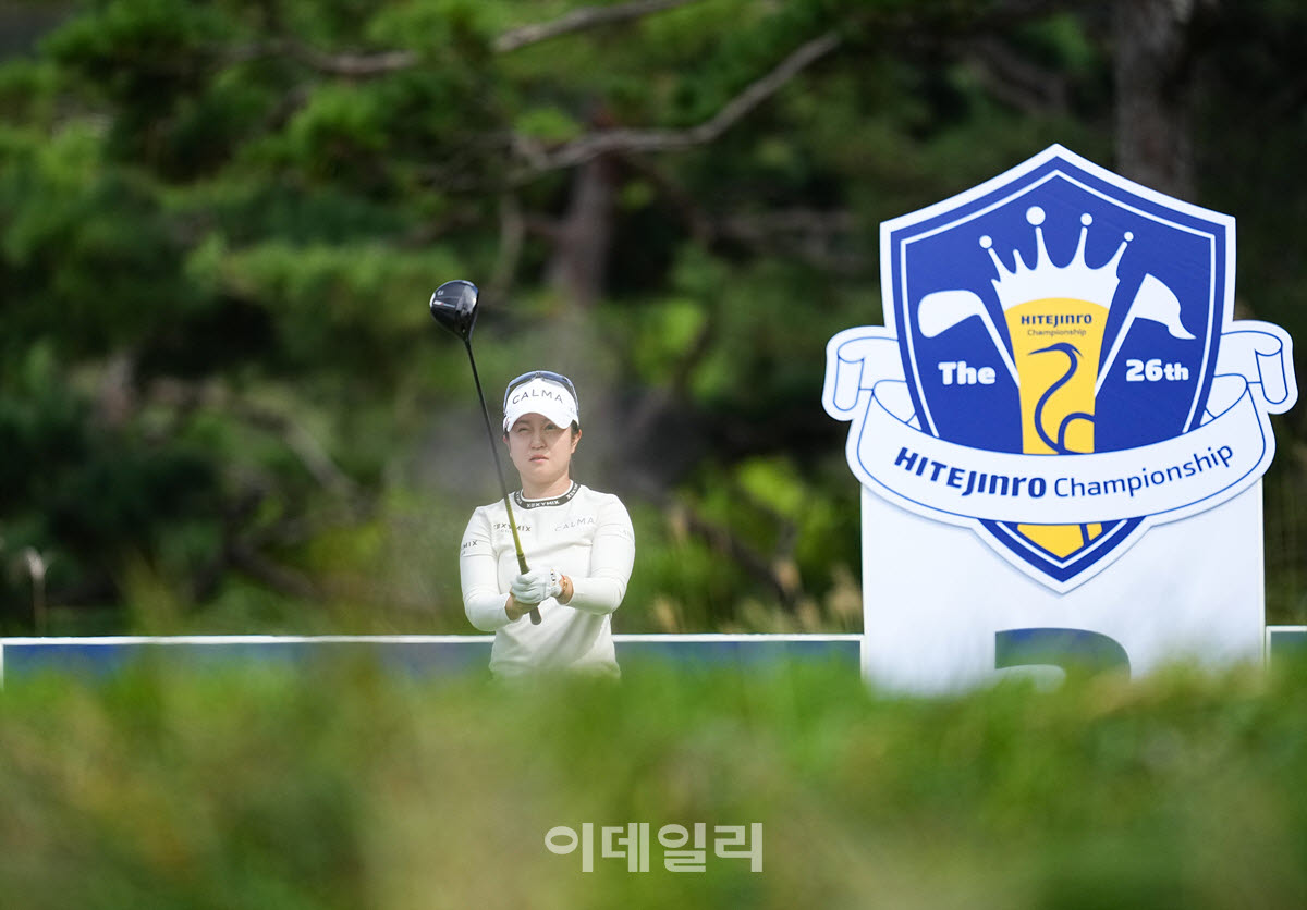 [포토]이승연,페어웨이를 노린다