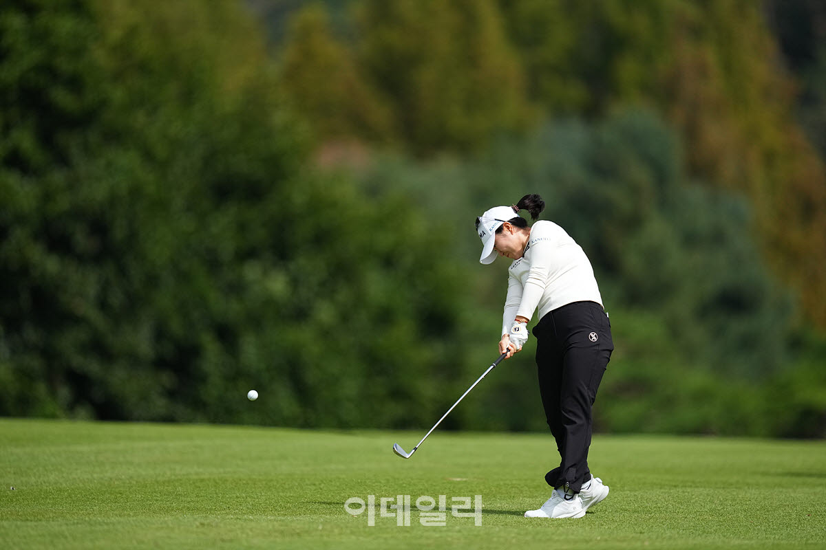 [포토]이승연,부드럽고 정확한 임팩트