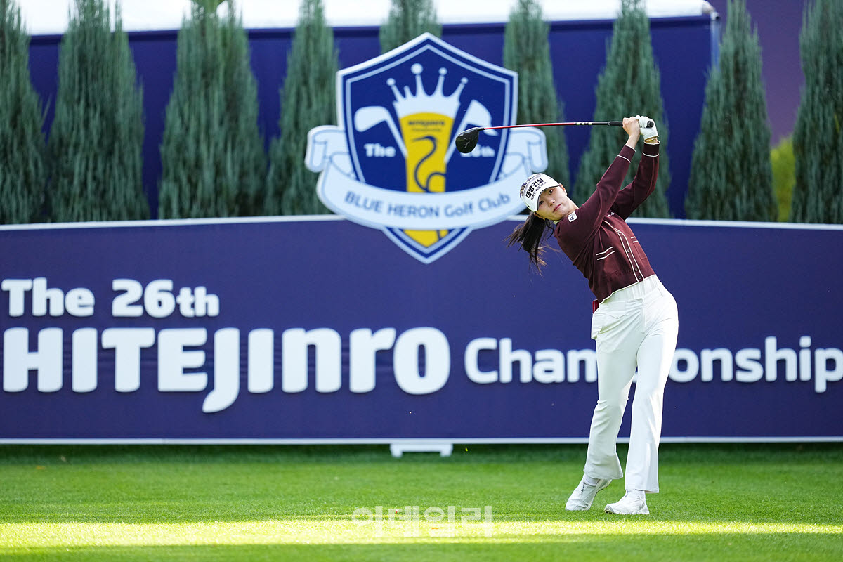 [포토]김민선,최대한 타수를 줄인다