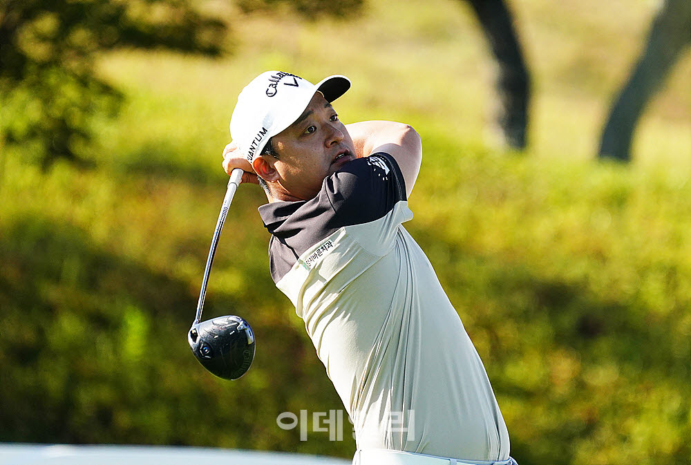 [포토] 조성민, 호쾌한 드라이버샷