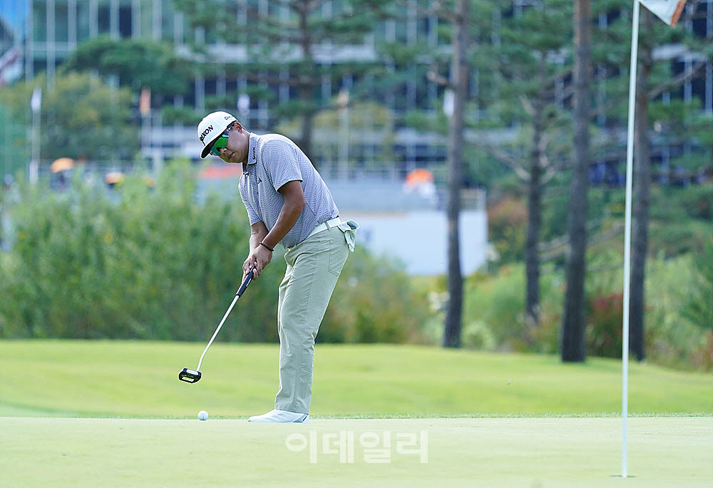 [포토] 김연섭, 신중하게
