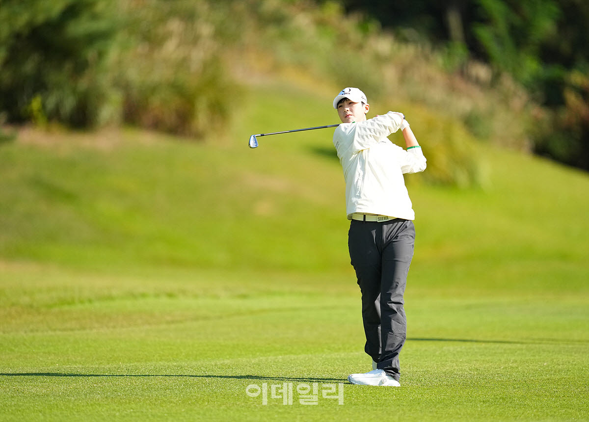 [포토]박성현,그린에 올라가라