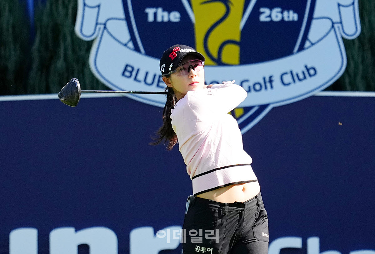 [포토]이지현,우승의 영광을 향하여