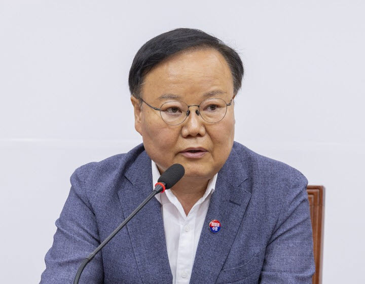 김재원 "한동훈 잘하고 있다…복당? 당내 분란으로 안 돼"