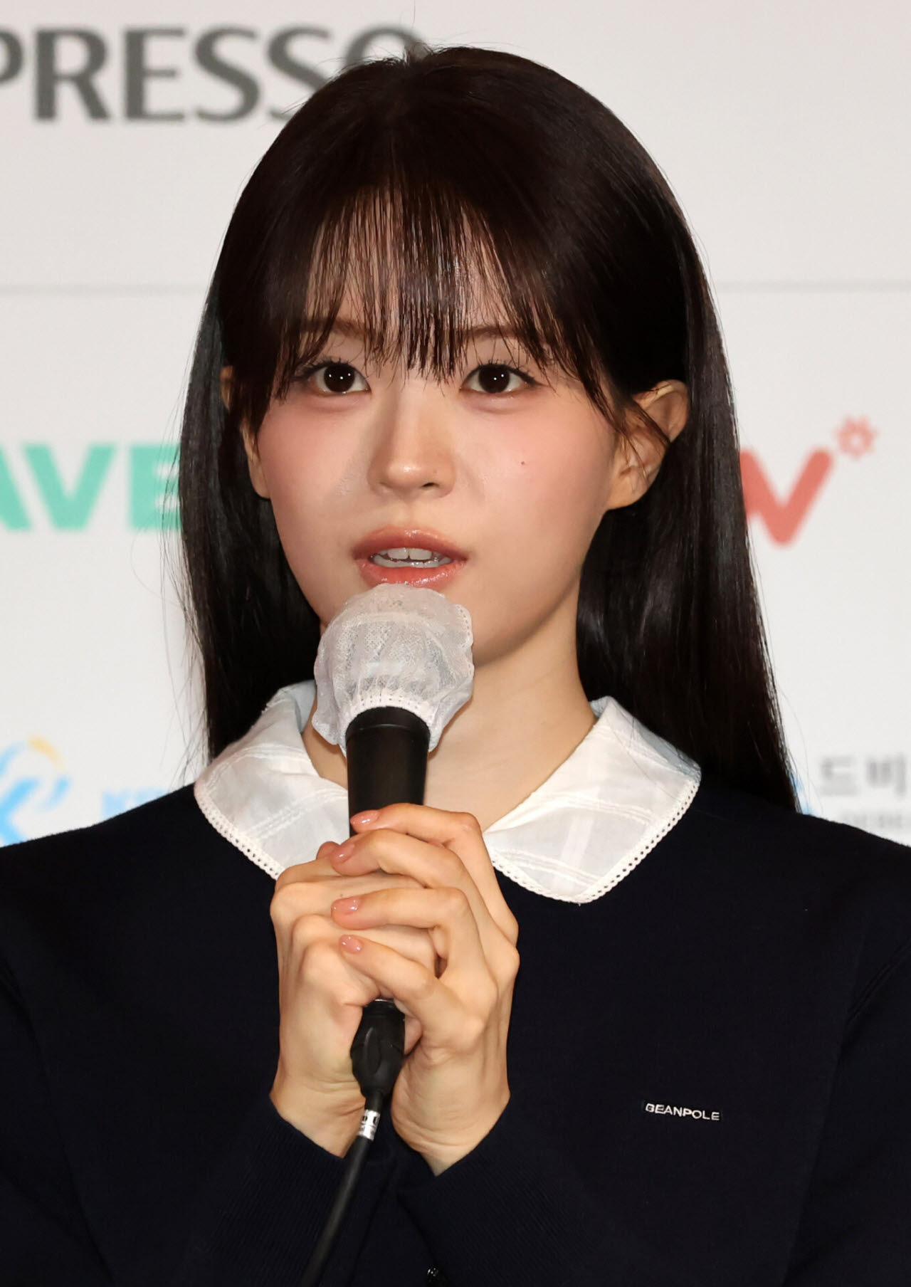 [포토]인사말하는 배우 전소영