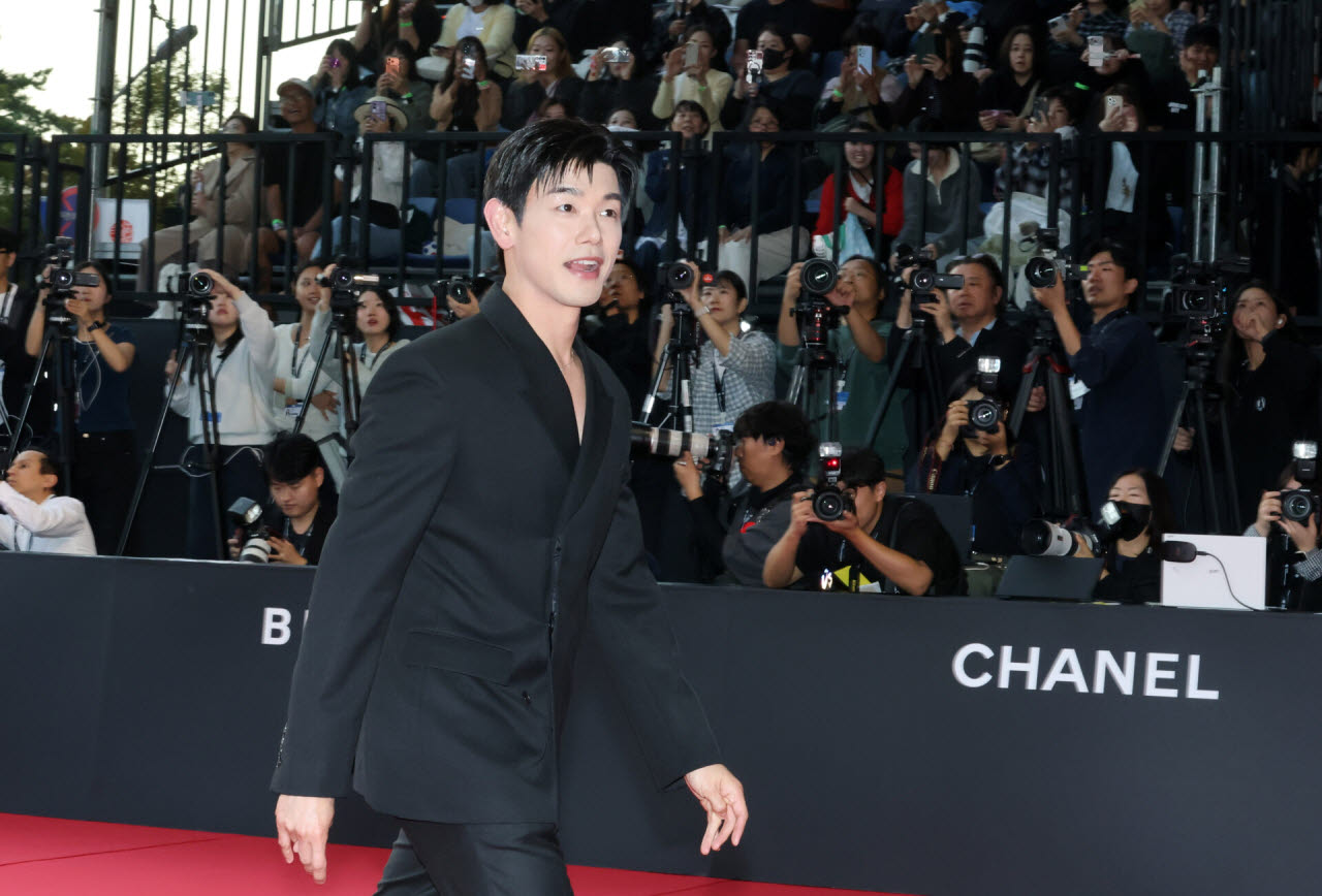 [포토]에릭남, 제31회 부산국제영화제(BIFF) 개막식 왔어요