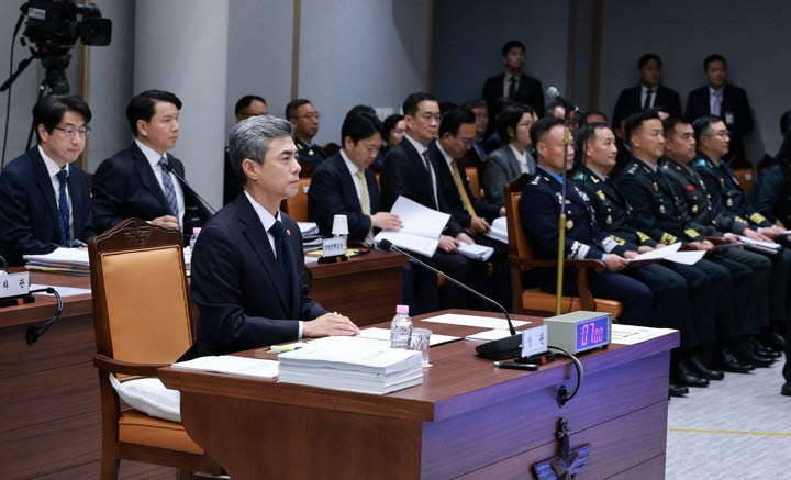 강신철 국방 “AG '군 면제' 발언 유감, 예체능 병역특례 단계적 폐지"