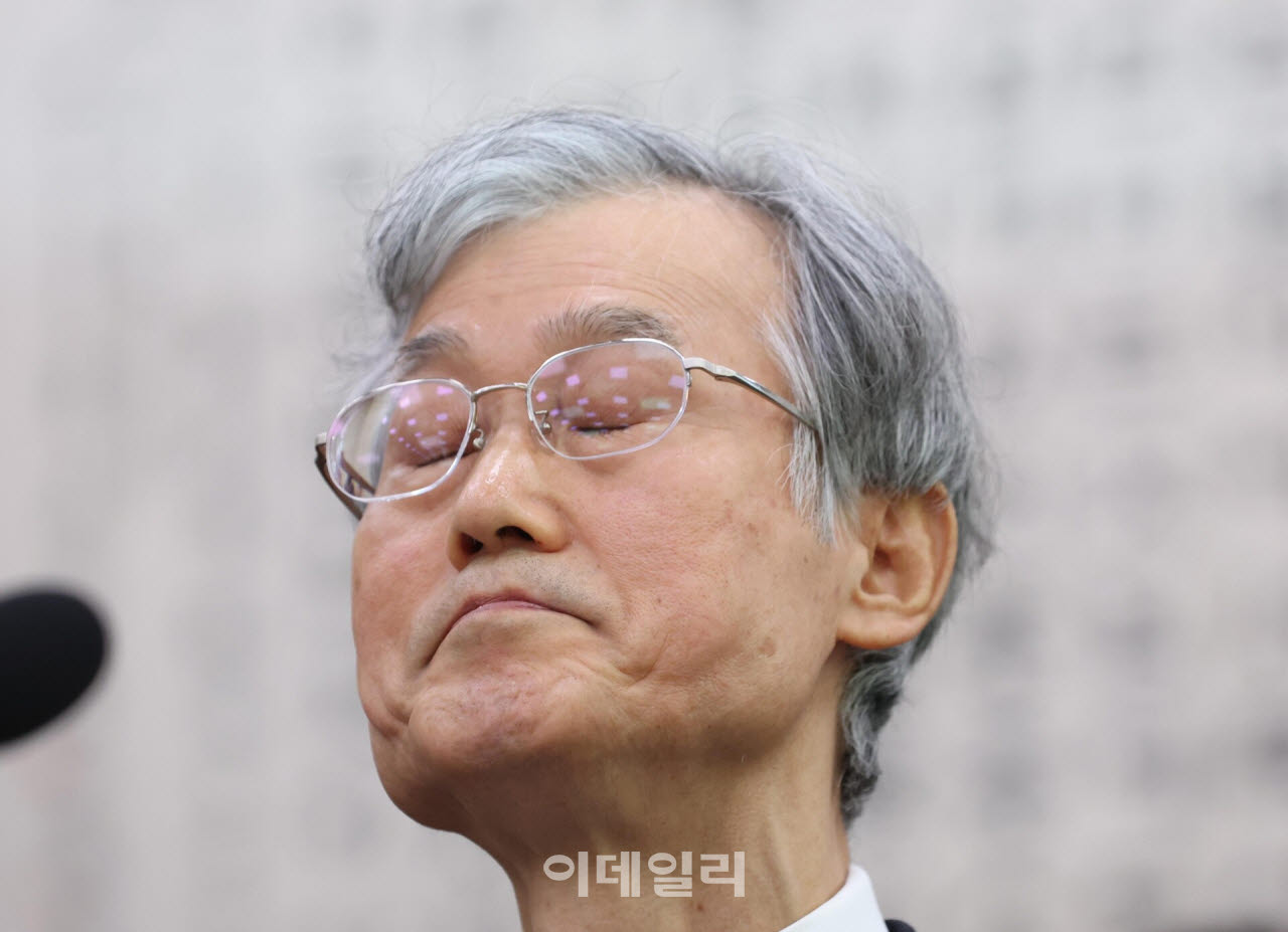 與, 조희대 향해 화력 집중... 金부터 전방위적 폭격