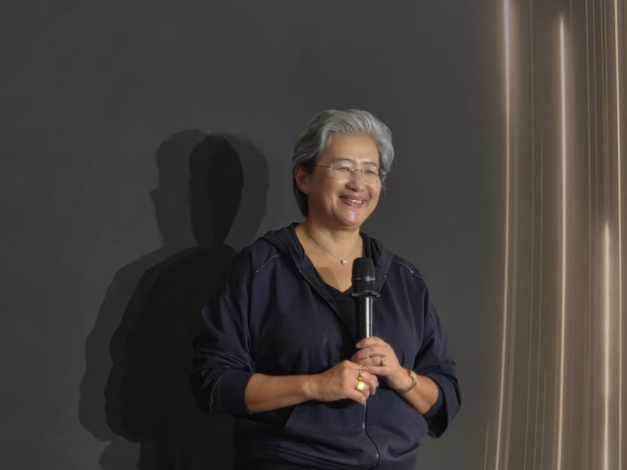 리사 수 AMD CEO “반도체는 팀 스포츠, 한국은 핵심 파트너”
