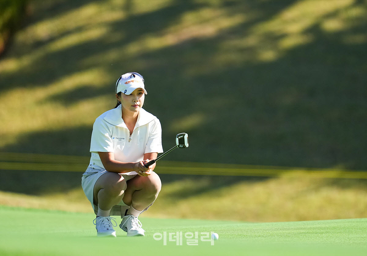 [포토]조은채,버디를 노려본다
