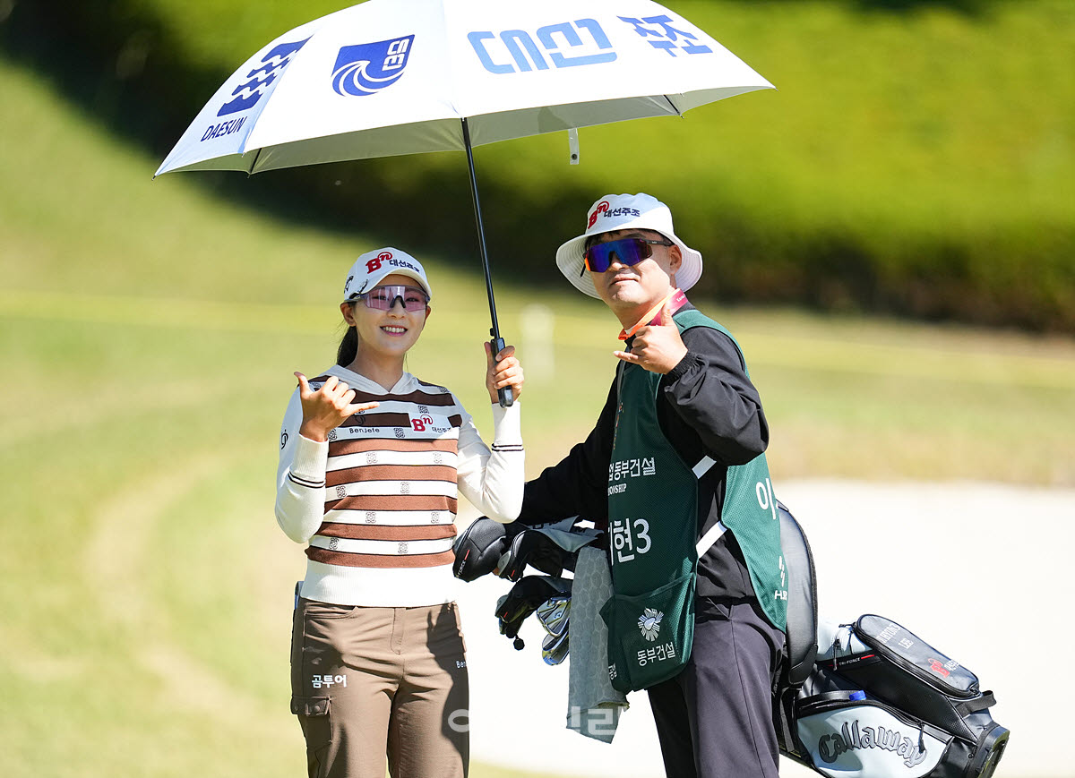[포토]이지현-최홍선,콤비 우승 노린 엄지척