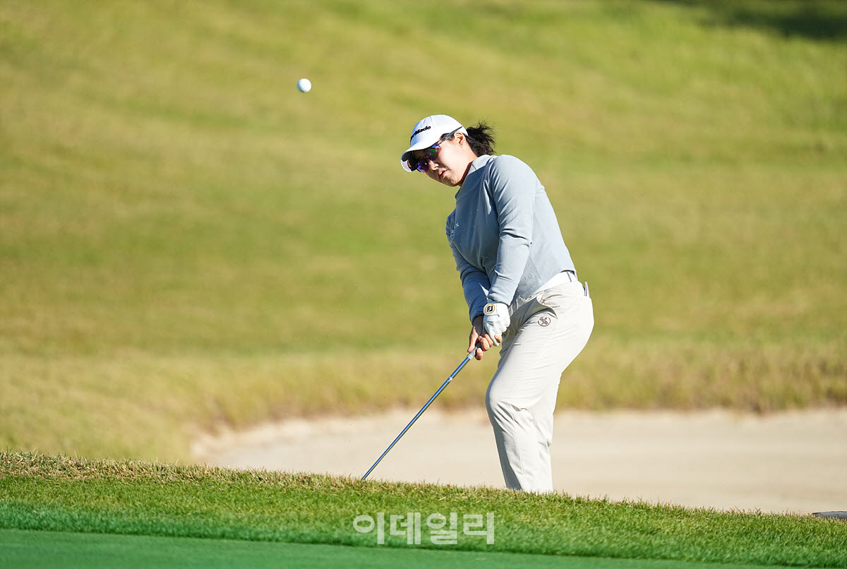 [포토]조정민,감각적인 어프로치