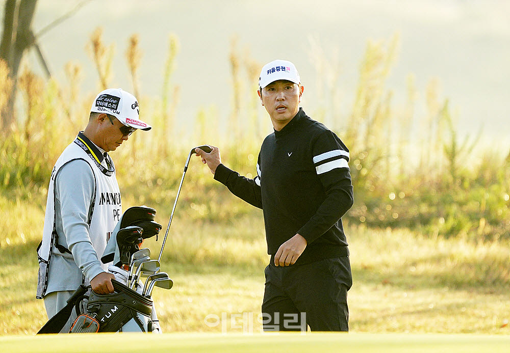 [포토] 배상문, 신중한 클럽 선택