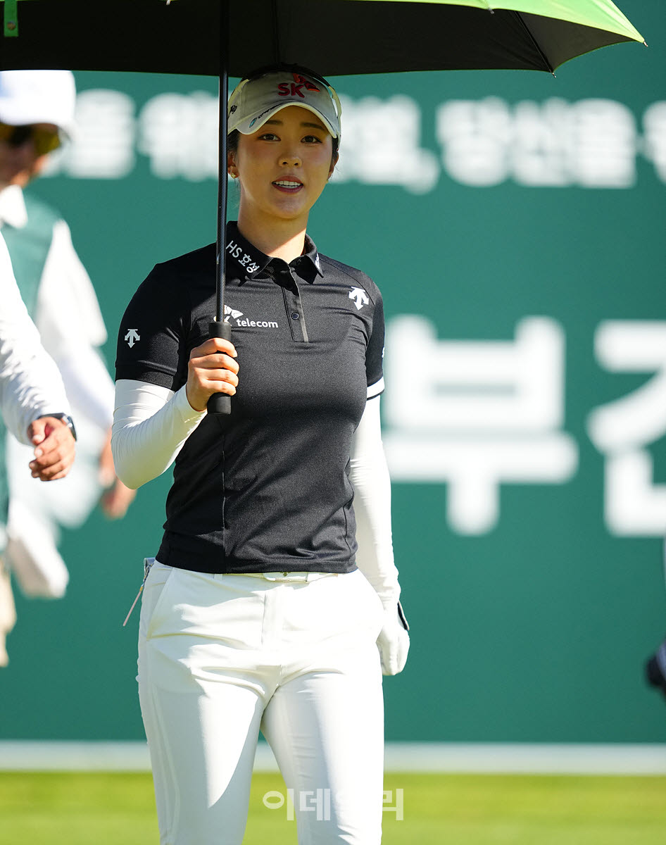 [포토]김재희,반가운 시선