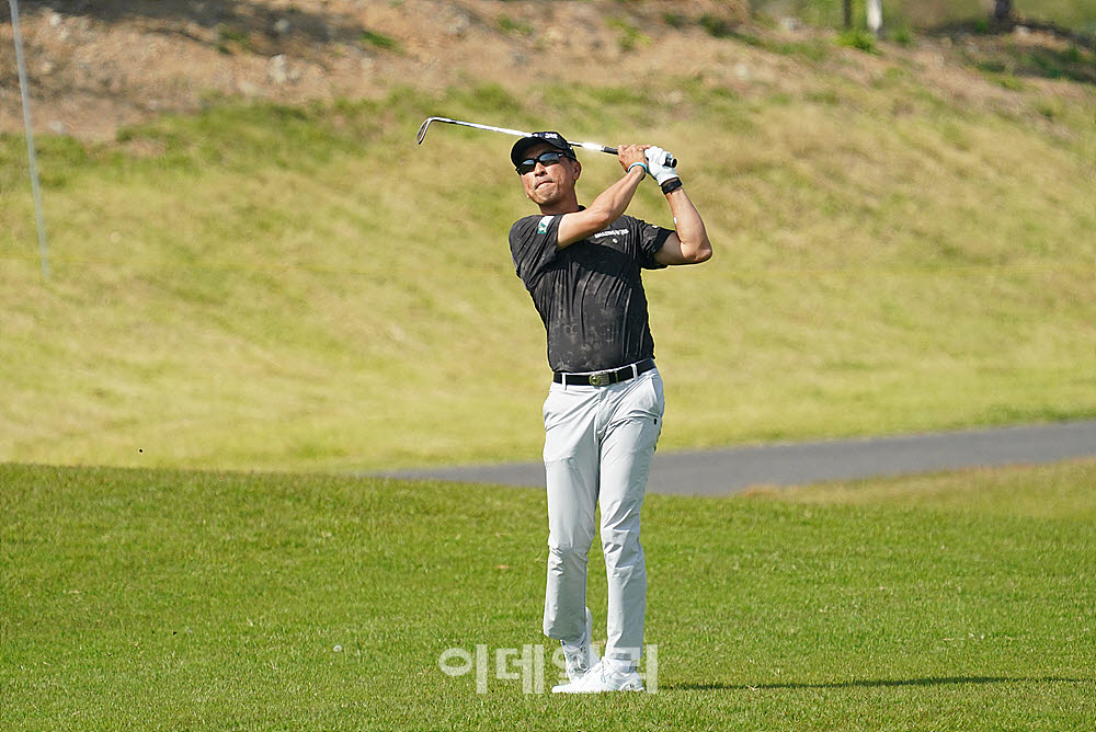 [포토] 문경준, 빛나는 샷으로