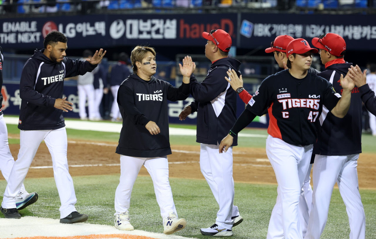 3위에 가까워진 KIA…LG는 남은 경기 다 이겨도 불안