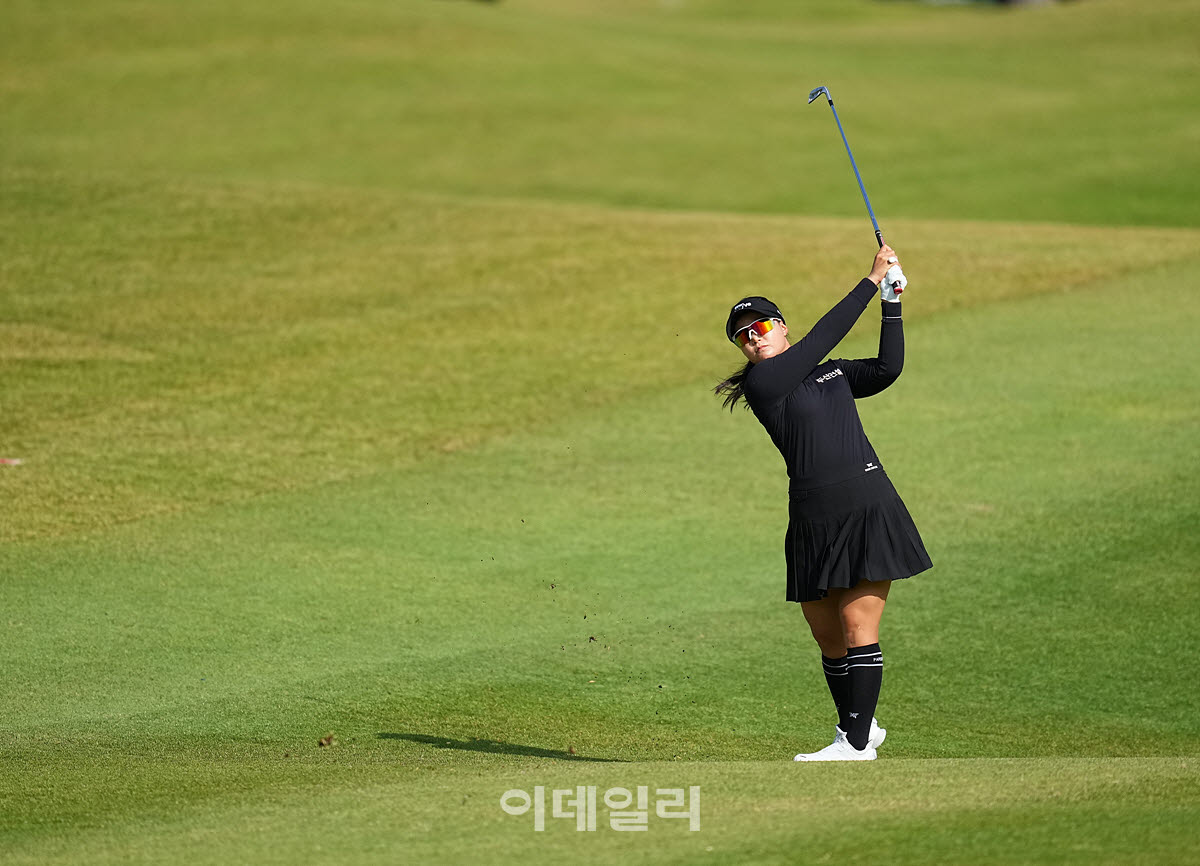 [포토]임희정,핀 하이로 공략한다